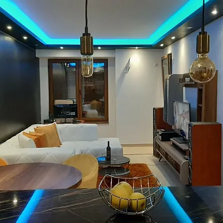 Nikola Luxury In Flatiron Building Apartment *